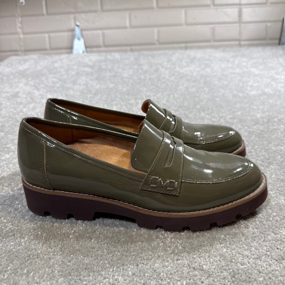 Vionic Cheryl Patent Leather Loafers Penny Lug Sole Olive Green Sz7 Comfort Shoe - Picture 5 of 13